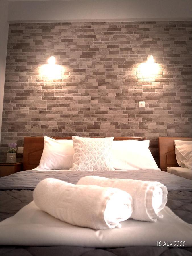 Paralía Adonis Apartments מראה חיצוני תמונה