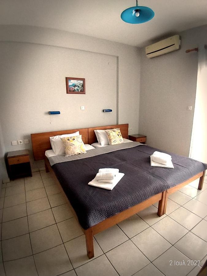 Paralía Adonis Apartments מראה חיצוני תמונה
