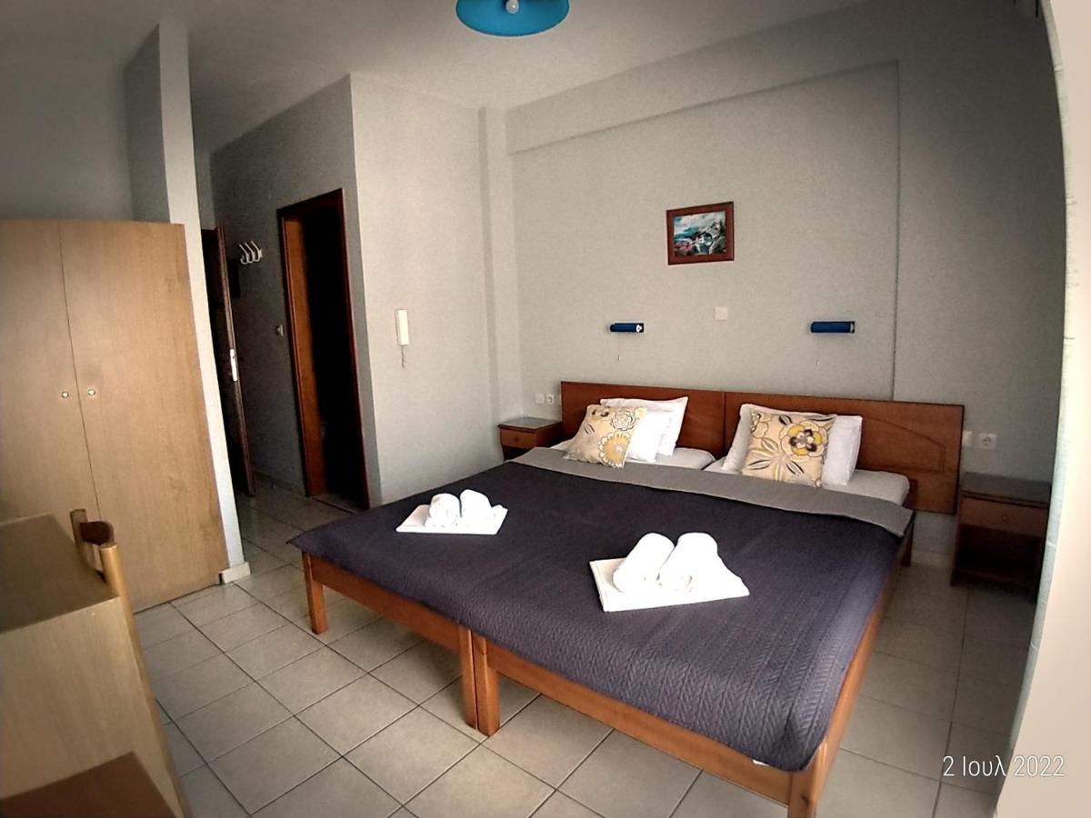 Paralía Adonis Apartments מראה חיצוני תמונה