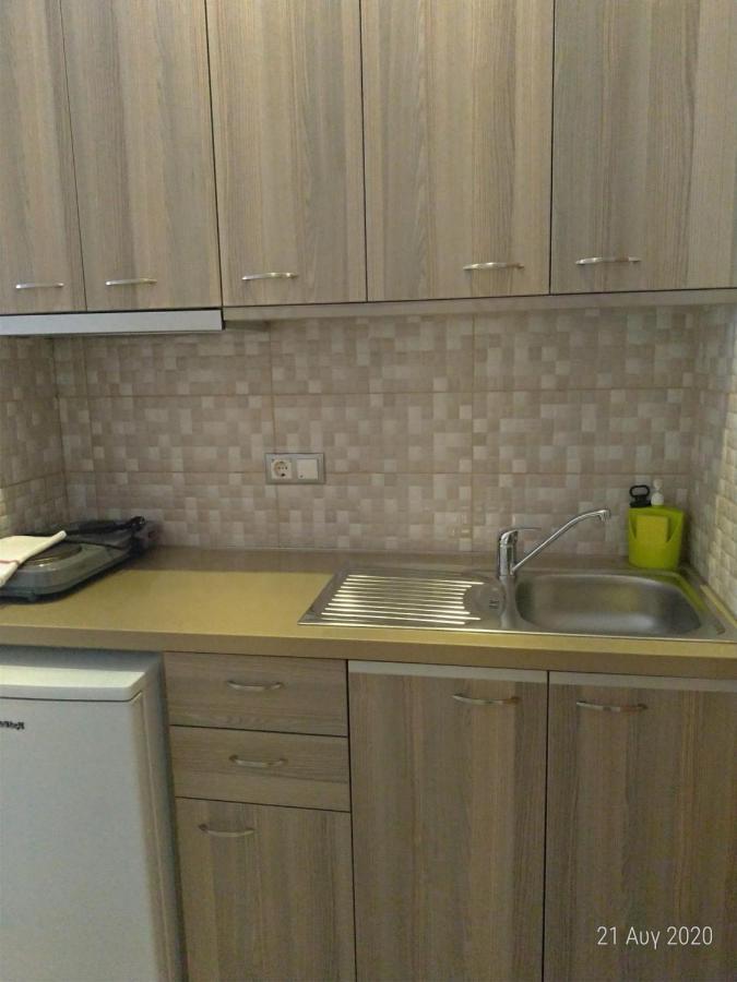 Paralía Adonis Apartments מראה חיצוני תמונה