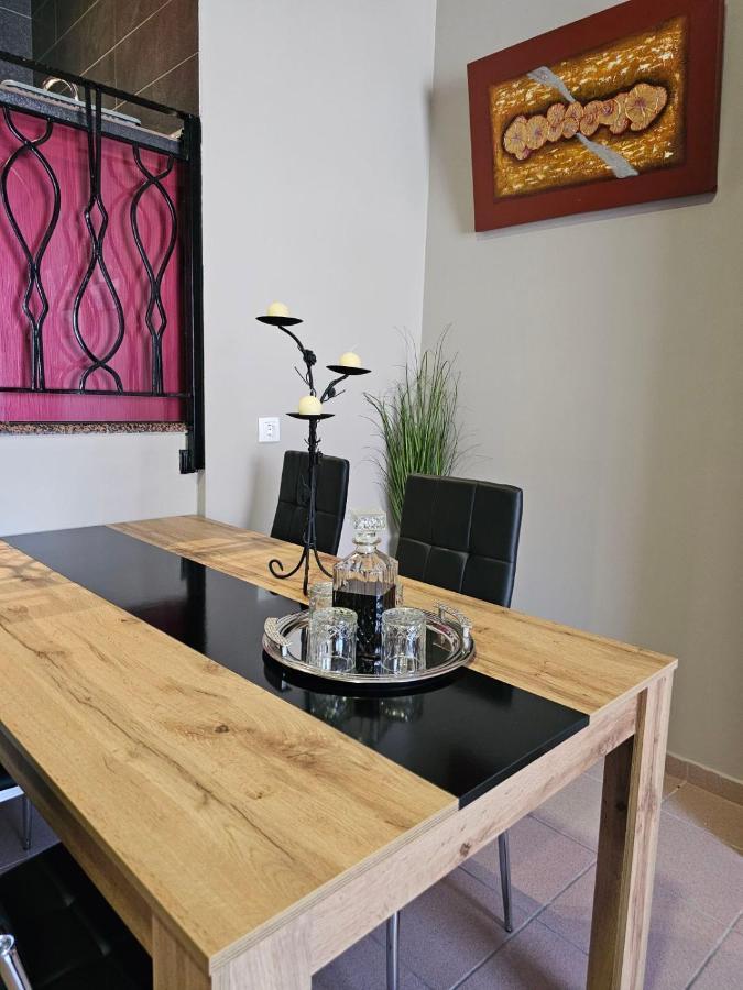 Paralía Adonis Apartments מראה חיצוני תמונה