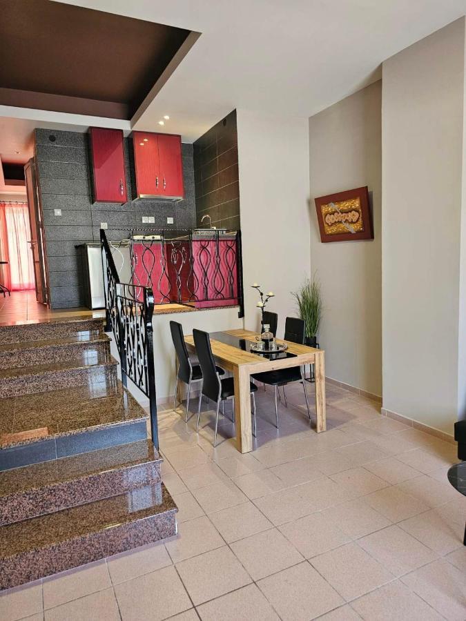 Paralía Adonis Apartments מראה חיצוני תמונה