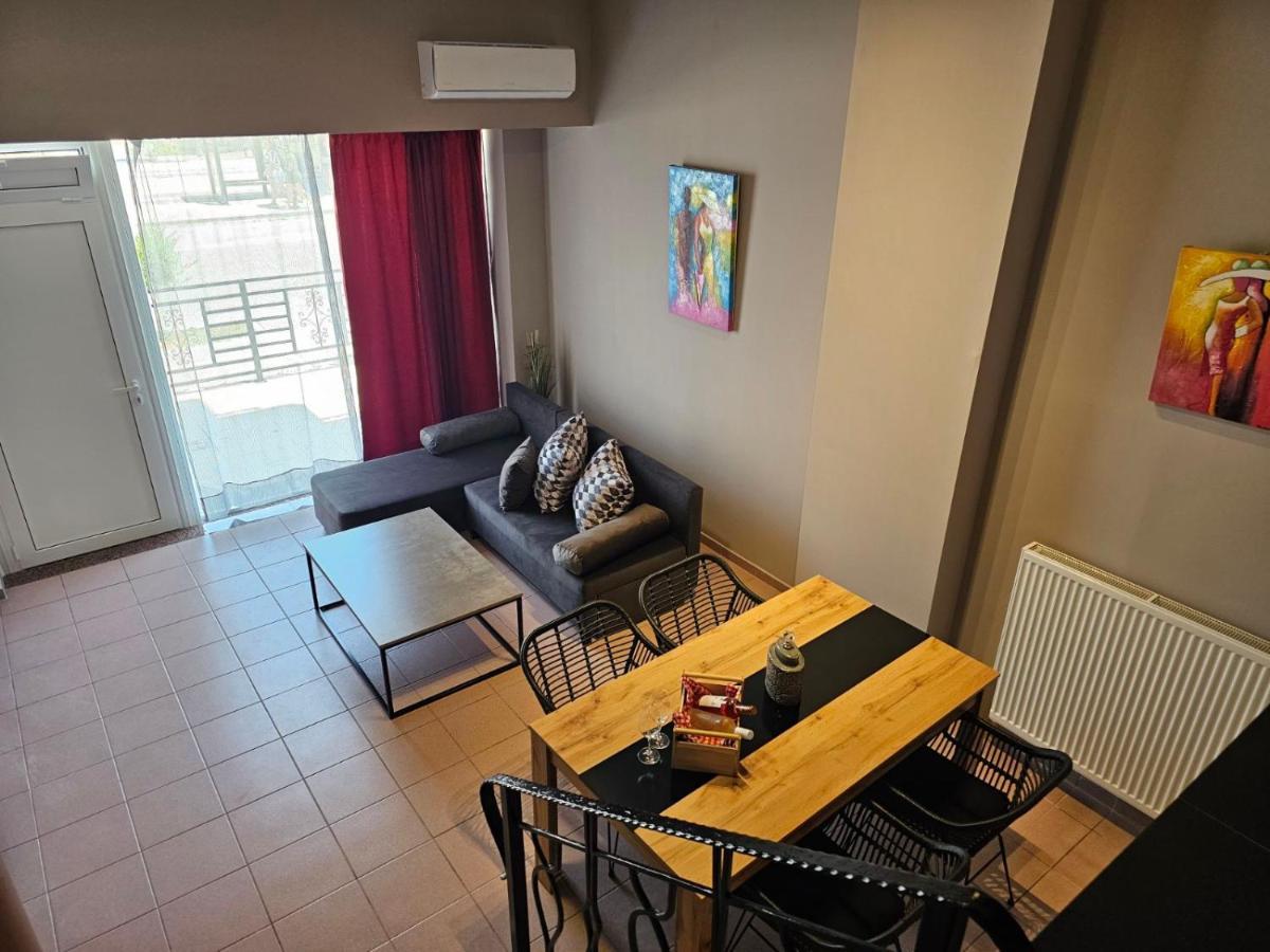 Paralía Adonis Apartments מראה חיצוני תמונה