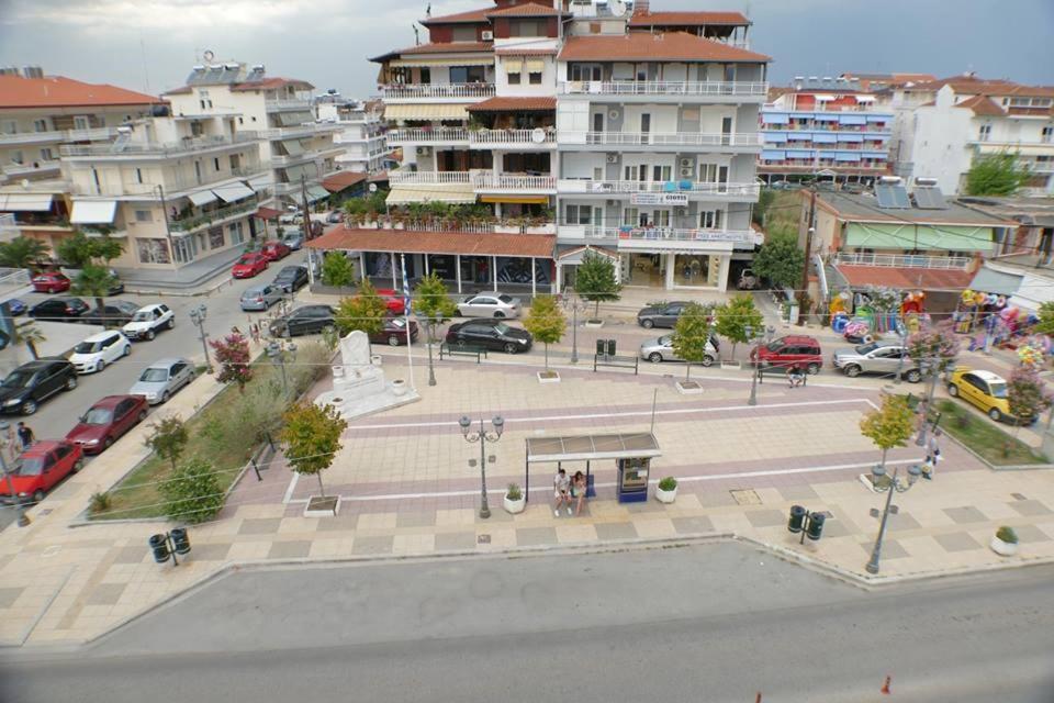 Paralía Adonis Apartments מראה חיצוני תמונה