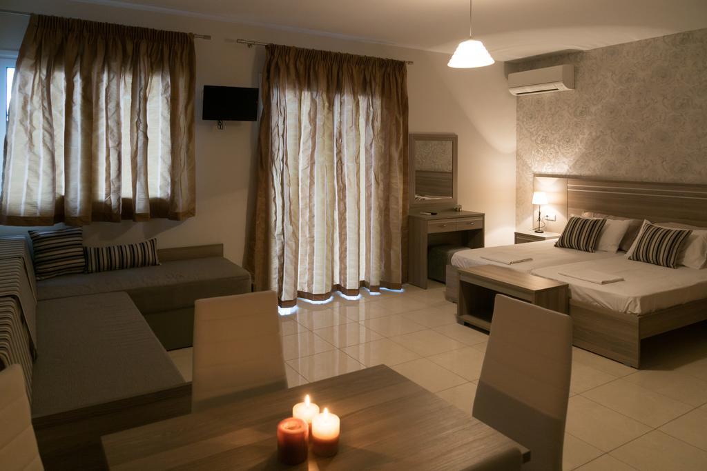 Paralía Adonis Apartments מראה חיצוני תמונה